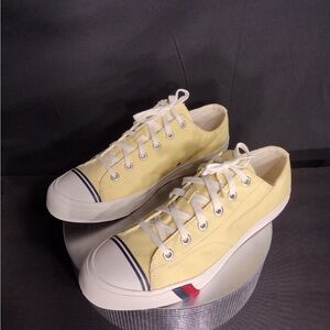 Yellow keds Sneakers size 13 brand new e tags